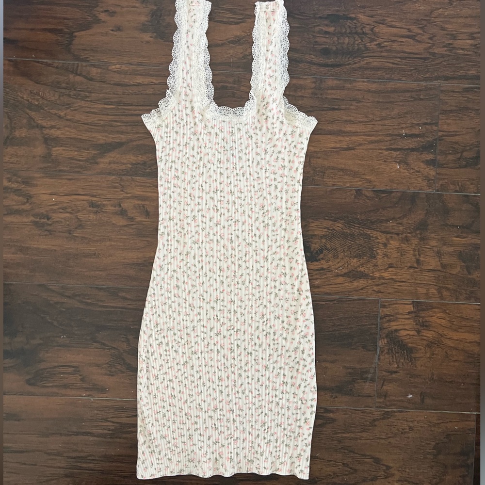 H&M Divided Floral Bodycon Dress